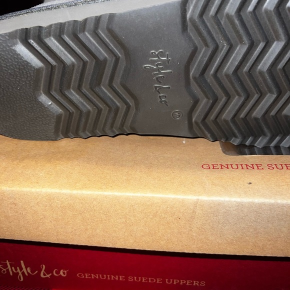 Style & Co Teenyy Cold Weather Boots - Picture 10 of 12